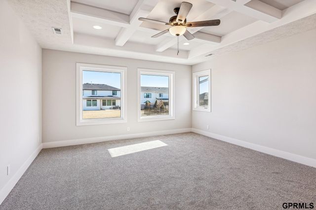 3640 S 218th Avenue, Elkhorn, NE 68022