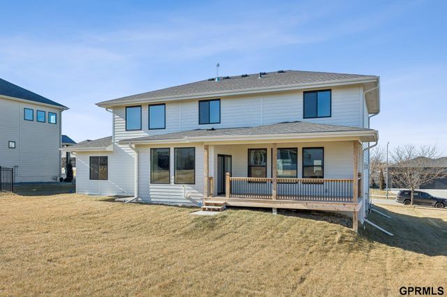 3640 S 218th Avenue, Elkhorn, NE 68022