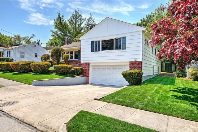 25 Brookway Road, Providence, RI 02906