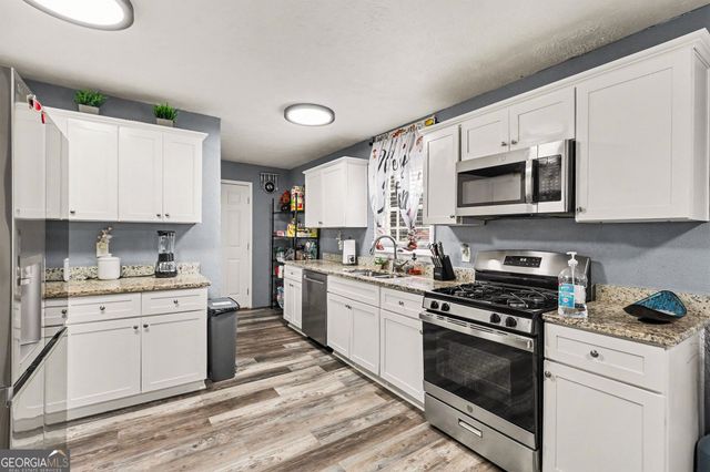 7133 Carolyn Circle, Lithia Springs, GA 30122