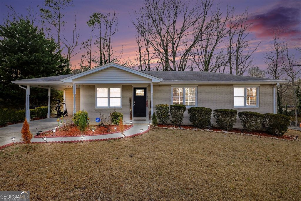 7133 Carolyn Circle, Lithia Springs, GA 30122