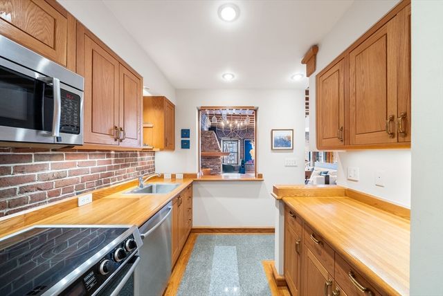 436 Lewis Wharf 436, Boston, MA 02110