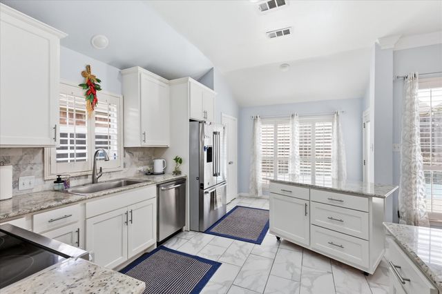 9427 Ponderosa Trail, Irving, TX 75063