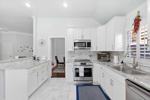 9427 Ponderosa Trail, Irving, TX 75063