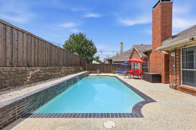 9427 Ponderosa Trail, Irving, TX 75063