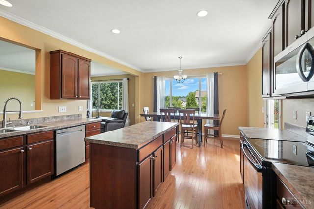 7542 Hickory Knoll Drive, Liberty Twp, OH 45044