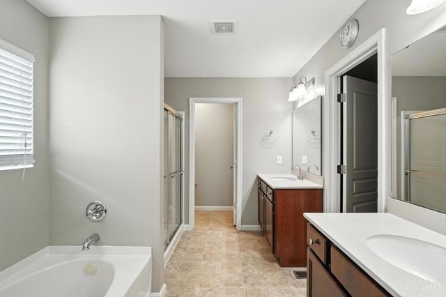 7542 Hickory Knoll Drive, Liberty Twp, OH 45044