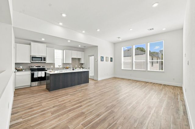 6057 Cebra Street, Houston, TX 77091
