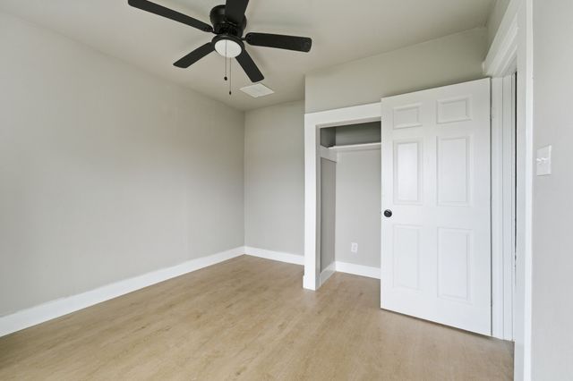 1511 Southerland Avenue, Dallas, TX 75203