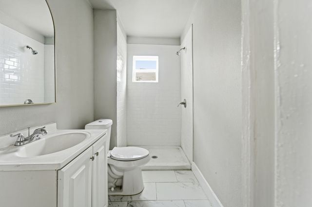 1511 Southerland Avenue, Dallas, TX 75203