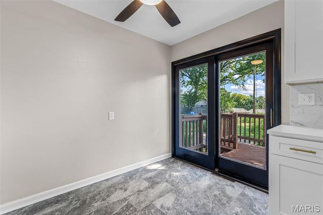 9200 Papoose Drive, St Louis, MO 63123