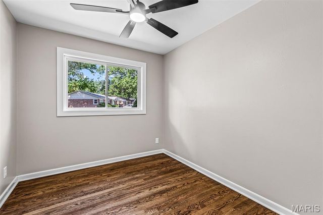 9200 Papoose Drive, St Louis, MO 63123