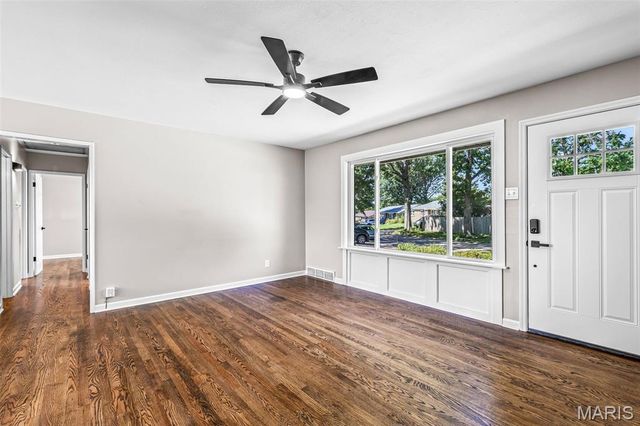 9200 Papoose Drive, St Louis, MO 63123
