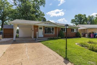 9200 Papoose Drive, St Louis, MO 63123