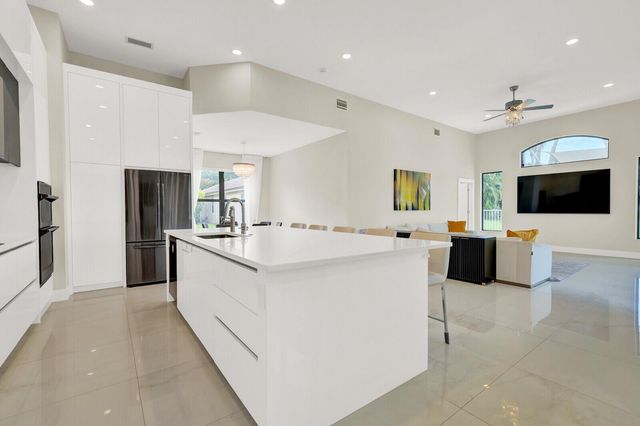 10313 Lexington Estates Boulevard, Boca Raton, FL 33428