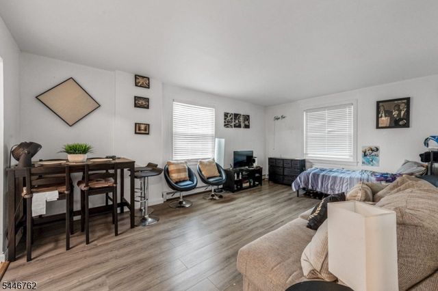 955 E Front St, Plainfield City, NJ 07062