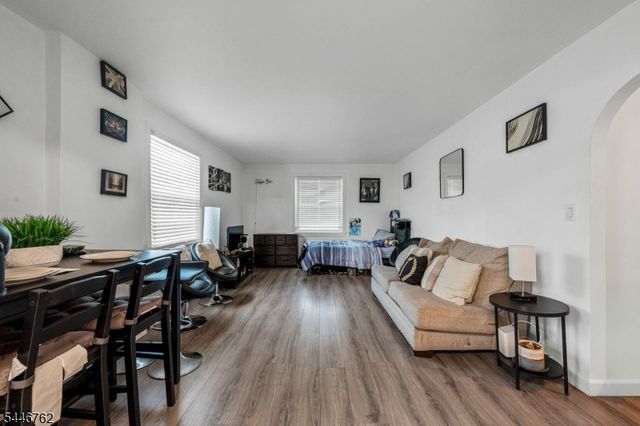 955 E Front St, Plainfield City, NJ 07062