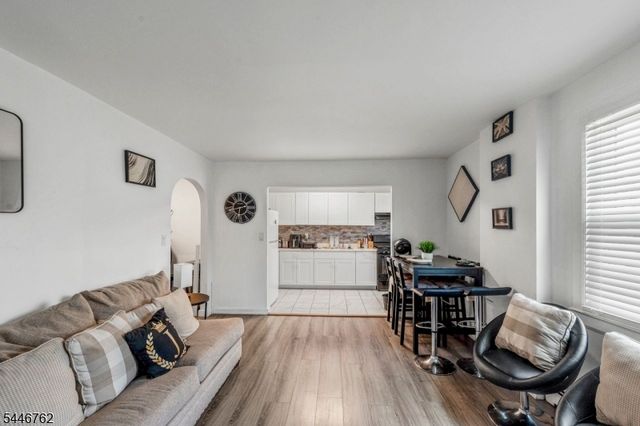 955 E Front St, Plainfield City, NJ 07062