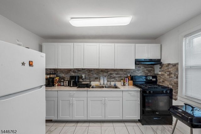955 E Front St, Plainfield City, NJ 07062