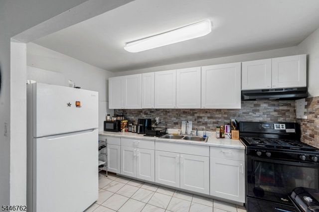 955 E Front St, Plainfield City, NJ 07062