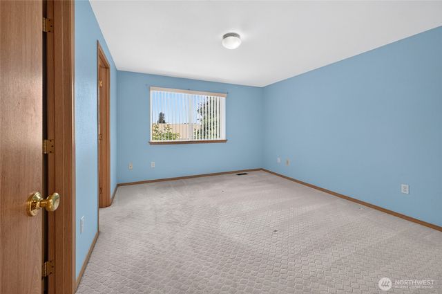 10124 SE 242nd Place, Kent, WA 98030