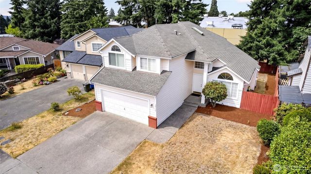 10124 SE 242nd Place, Kent, WA 98030