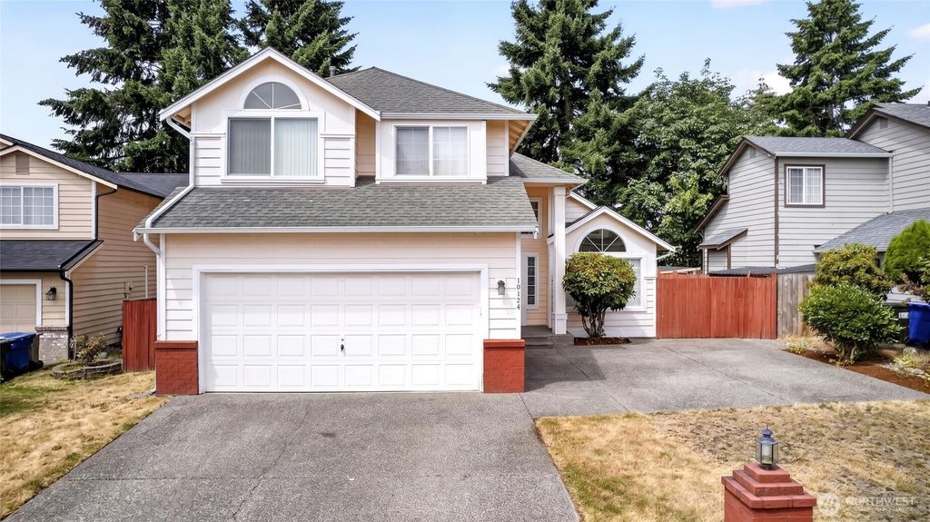 10124 SE 242nd Place, Kent, WA 98030