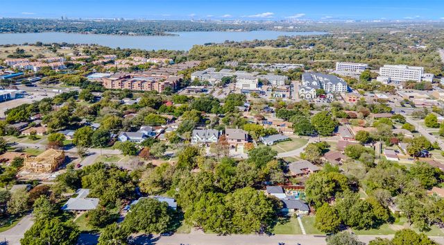 8216 Coolgreene Drive, Dallas, TX 75228