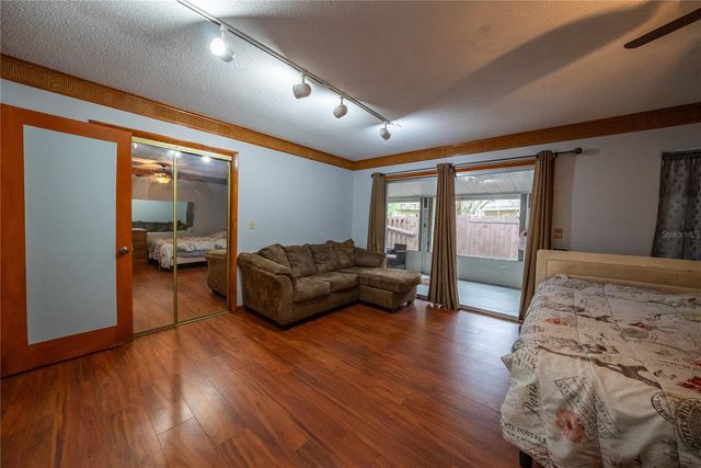 12 SPRING LAKE WAY, Ocala, FL 34472