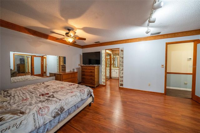 12 SPRING LAKE WAY, Ocala, FL 34472