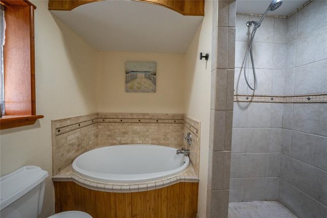 12 SPRING LAKE WAY, Ocala, FL 34472