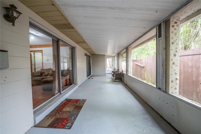 12 SPRING LAKE WAY, Ocala, FL 34472