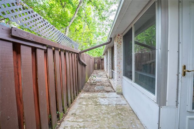 12 SPRING LAKE WAY, Ocala, FL 34472