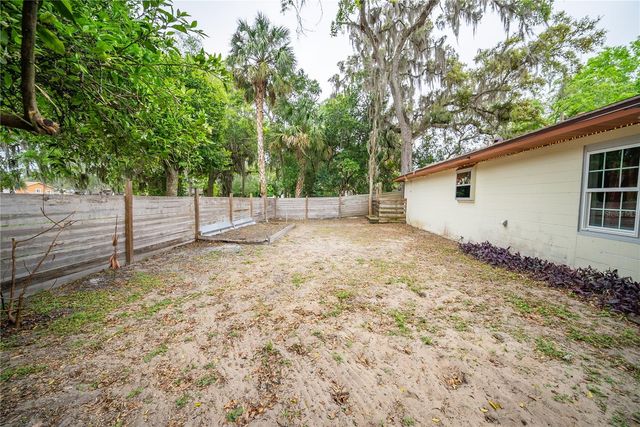 12 SPRING LAKE WAY, Ocala, FL 34472