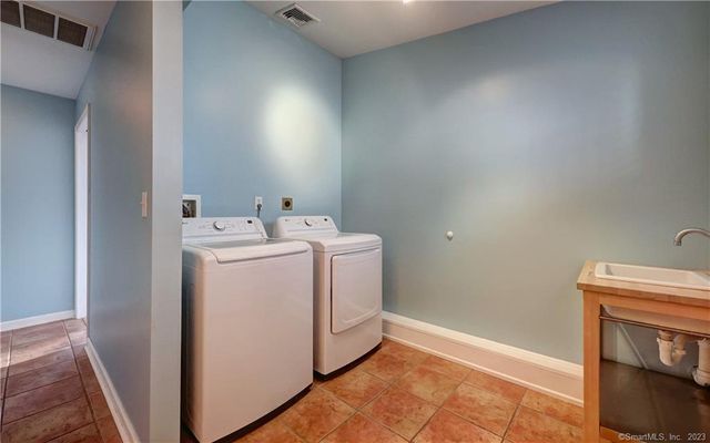 22 Usher Street, Milford, CT 06460