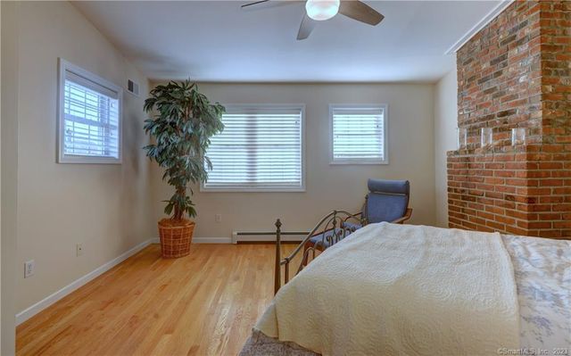 22 Usher Street, Milford, CT 06460