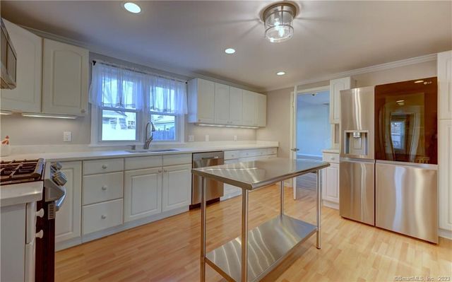 22 Usher Street, Milford, CT 06460
