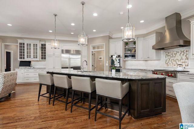 1748 VESTWOOD HILLS DRIVE, Vestavia Hills, AL 35216