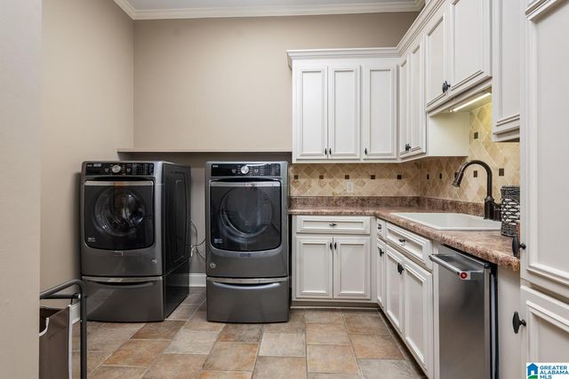 1748 VESTWOOD HILLS DRIVE, Vestavia Hills, AL 35216