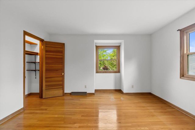 17645 Wexford COURT, Brookfield, WI 53045