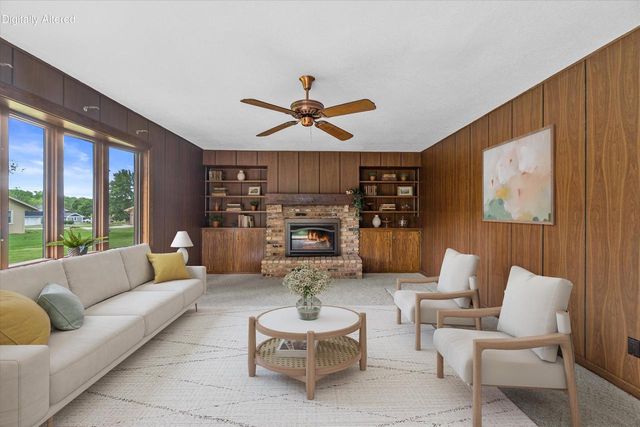 17645 Wexford COURT, Brookfield, WI 53045