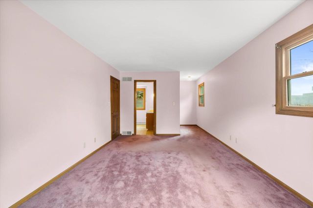 17645 Wexford COURT, Brookfield, WI 53045