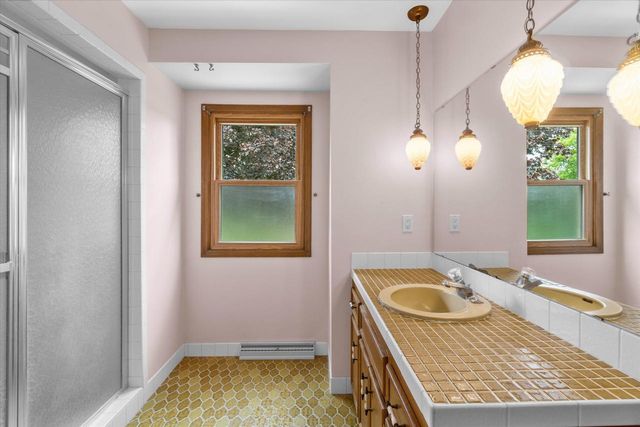 17645 Wexford COURT, Brookfield, WI 53045