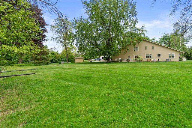 17645 Wexford COURT, Brookfield, WI 53045