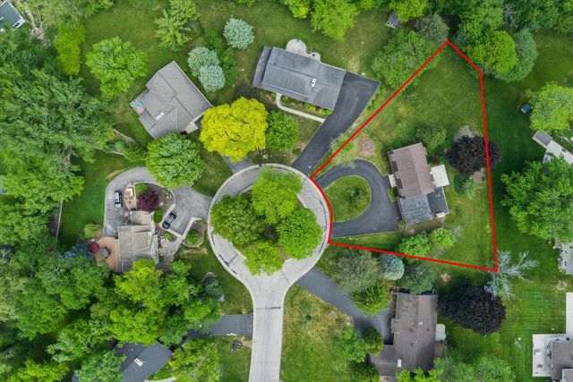 17645 Wexford COURT, Brookfield, WI 53045