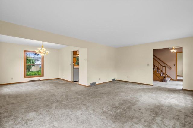 17645 Wexford COURT, Brookfield, WI 53045