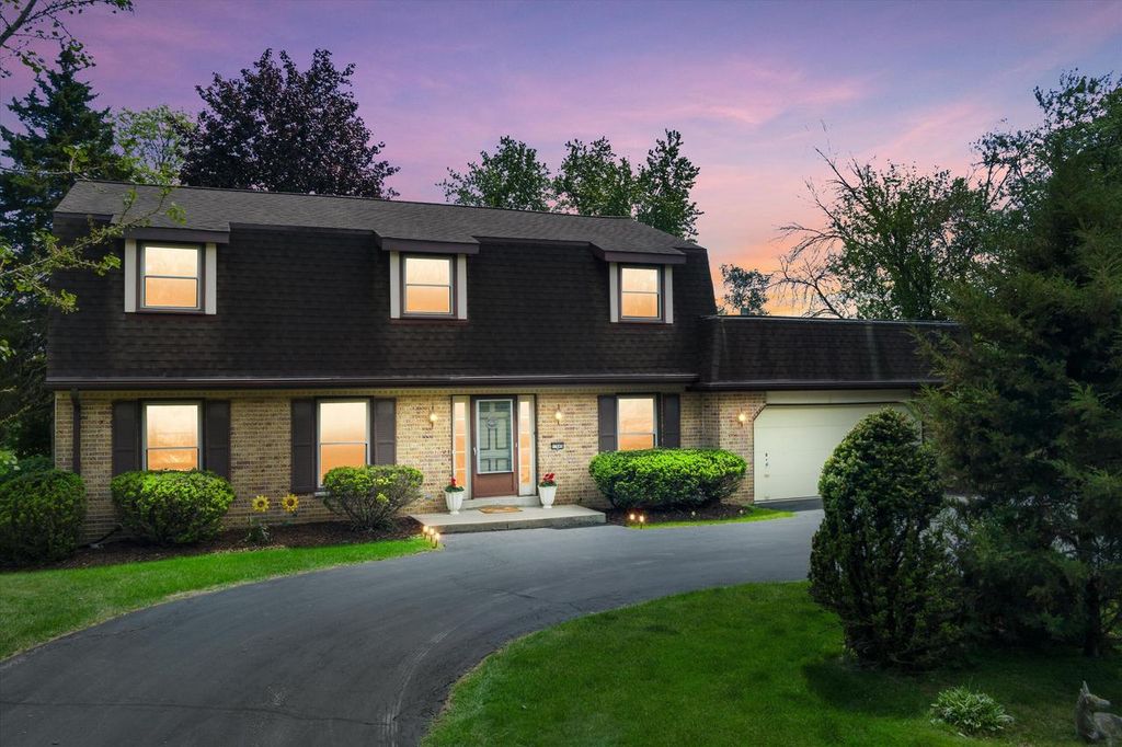 17645 Wexford COURT, Brookfield, WI 53045