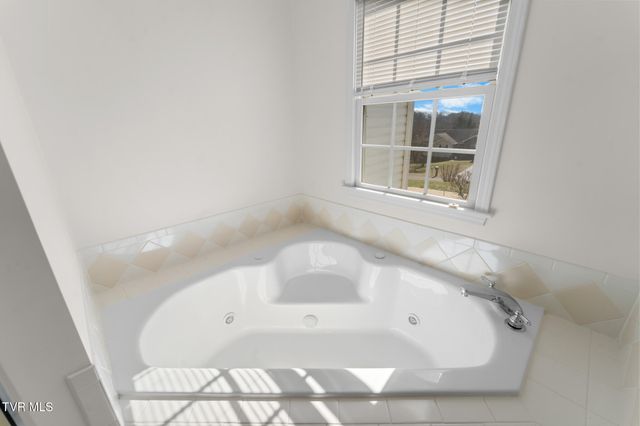 16359 Old Timber Road, Abingdon, VA 24210