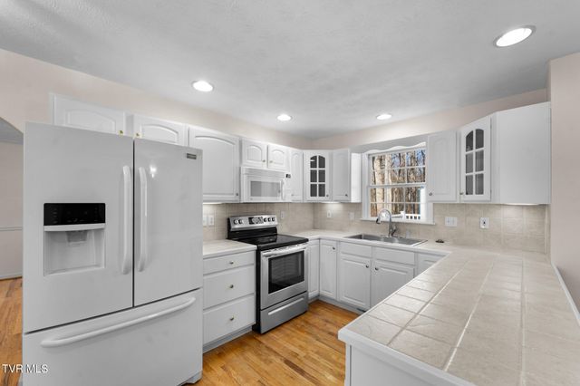 16359 Old Timber Road, Abingdon, VA 24210