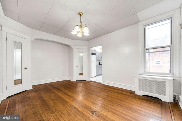 274 AVON RD, Upper Darby, PA 19082